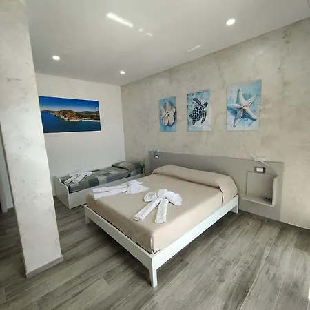 Blue Cave B&B 3*